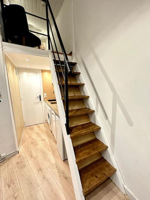 La Taniere Du Bois Flotte Appartement
